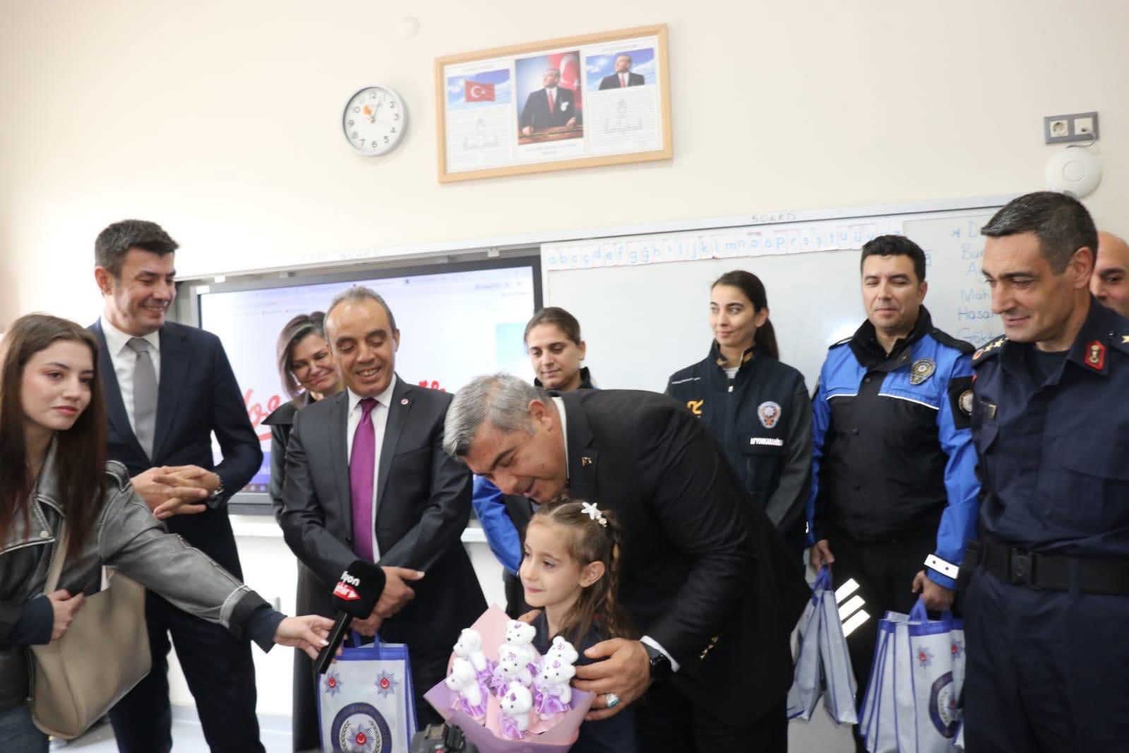 Gelecek Nesillerimizin Güvenliği İçin Hep Birlikte El Ele