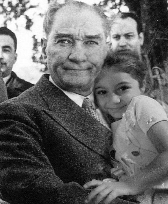 23 Nisan Ulusal Egemenlik ve Çocuk Bayramı kutlandı