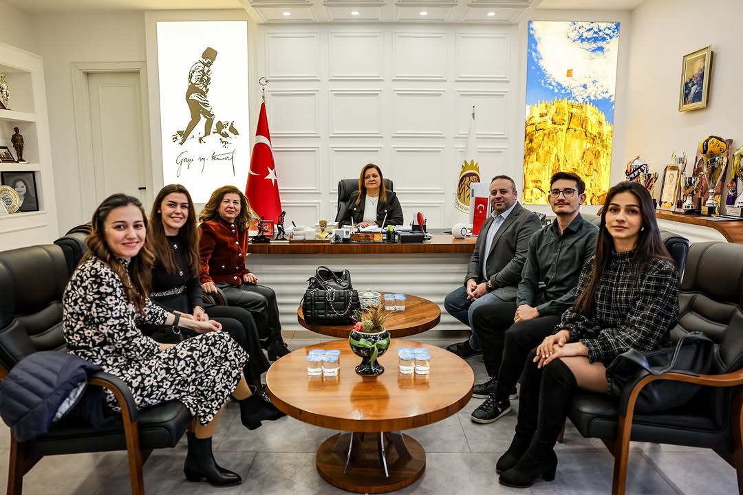 Afyon Kocatepe Üniversitesi Yabancı Diller Yüksekokulu Müdürü Doç. Dr. Cahit Erdem ile Görüş Alışverişi