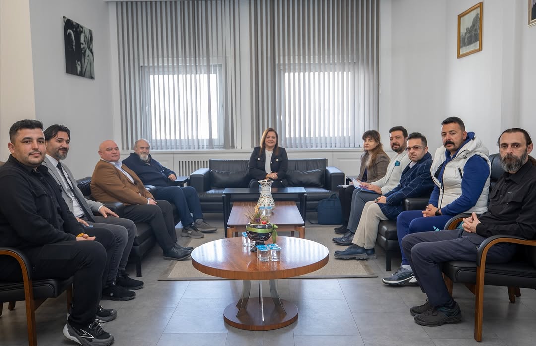 Afyonkarahisar Belediye Başkanı Burcu Köksal'dan Kültür Sanat Faaliyetleri Hakkında Toplantı