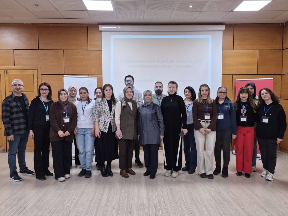 Afyonkarahisar Devlet Hastanesi Acil Bakım Hemşireliği Eğitim Programı Başarıyla Tamamlandı