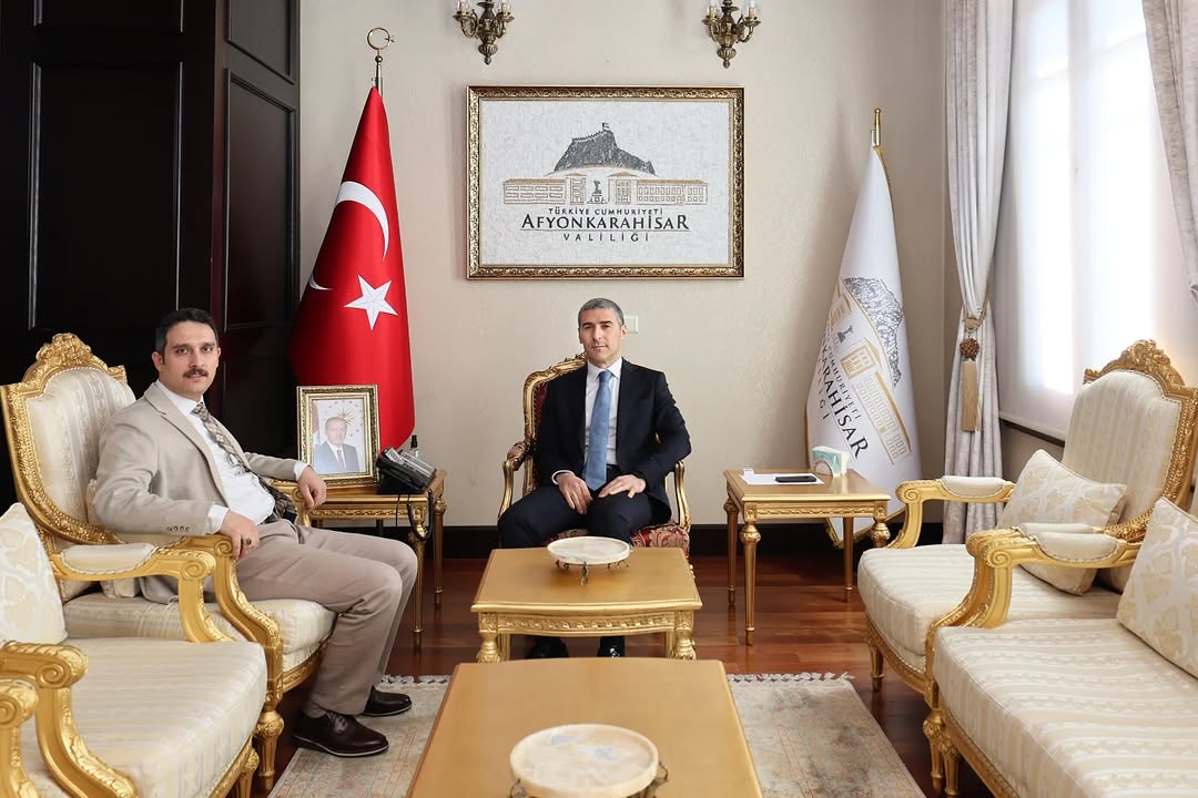 Afyonkarahisar İdare Mahkemesi Başkanı İslam Kaya, Vali Dr. Naci Aktaş'a Hayırlı Olsun Ziyaretinde Bulundu
