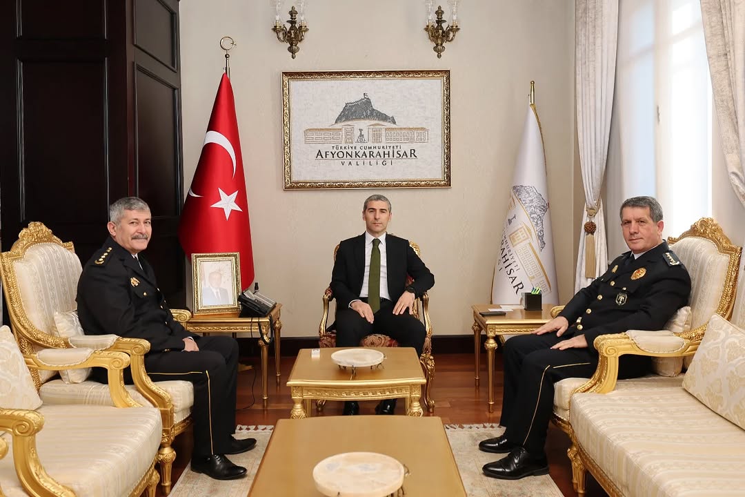 Afyonkarahisar POMEM Müdürü ve Müdür Yardımcısı Vali Aktaş'ı Ziyaret Etti