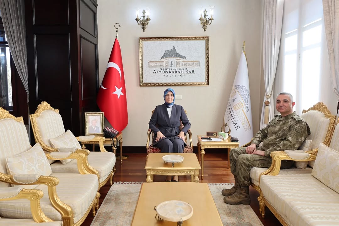 Afyonkarahisar Valiliği'nden Doç. Dr. Kübra Güran Yiğitbaşı'na Hayırlı Olsun Ziyareti