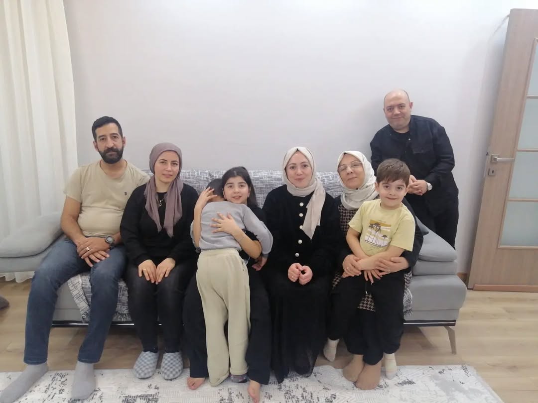 AK Parti Afyonkarahisar İl Kadın Kolları'ndan Gazimize Ziyaret