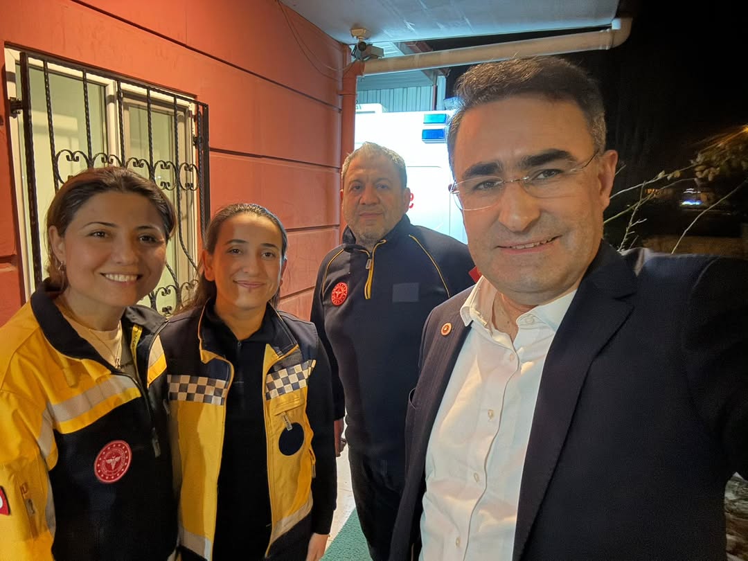 Ak Parti Afyonkarahisar Milletvekili Hasan Arslan, AFSÜ Acil Servisi ve Tınaztepe 112 Acil Nöbetçi Ekibini Ziyaret Etti