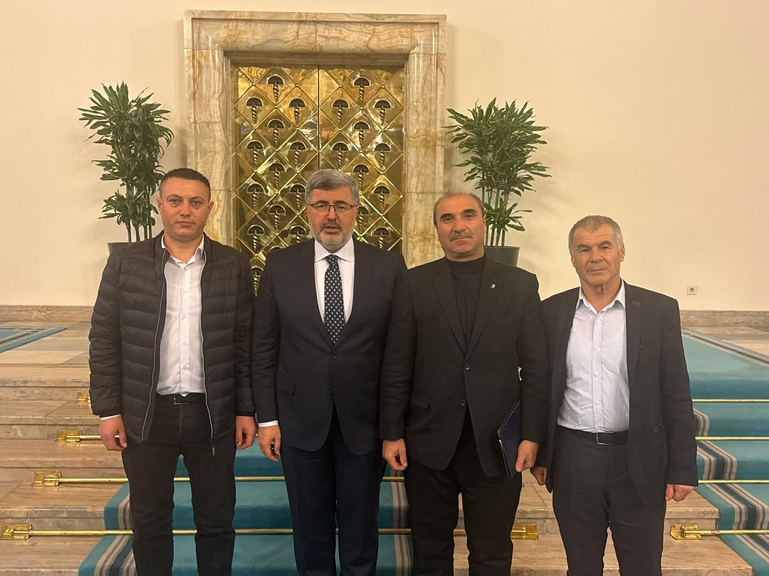 AK Parti Çay İlçe Başkanı Coşkun Sarıpınar ve Heyeti Gazi Meclisinde Misafir Edildi