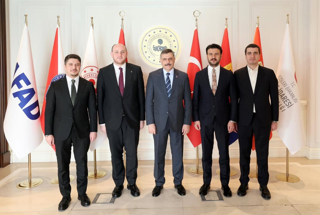 AK Parti Genel Başkan Yardımcısı Ahmet Büyükgümüş, İçişleri Bakanı Mustafa Çiftçi'ye Hayırlı Olsun Ziyaretinde Bulundu