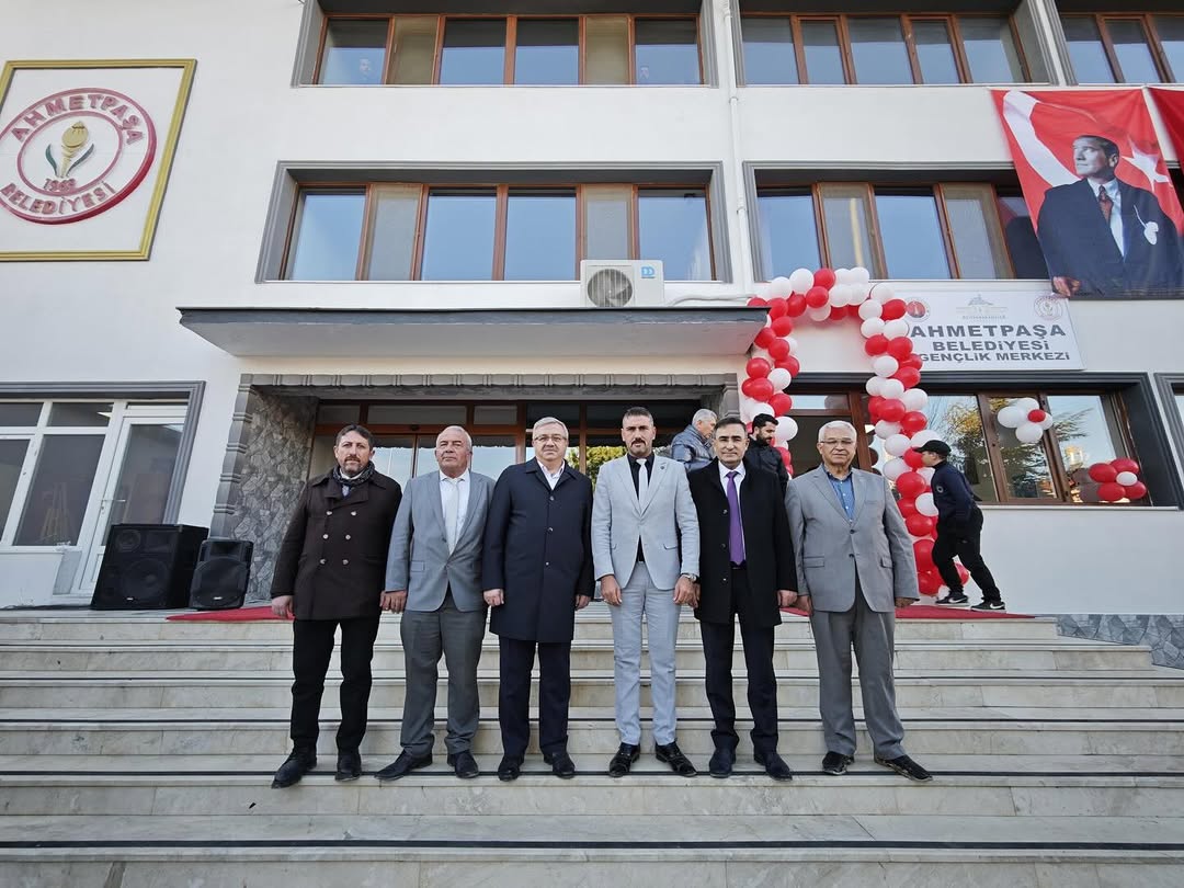 AK Parti Sinanpaşa İlçe Başkanı İsmail Aktürk ve Belediye Başkanlarından Açılış Buluşması