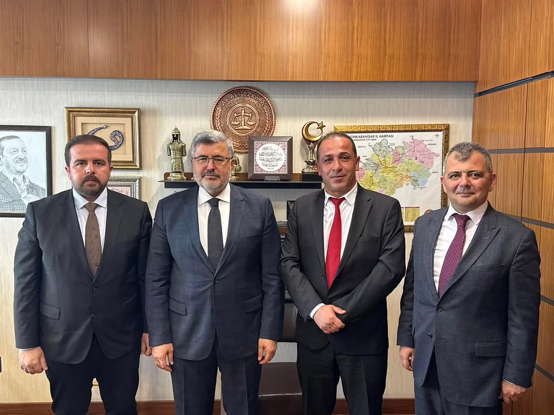 Ali Özkaya Milletvekili'ni Ziyaret Eden İlçe Başkanı ve İmam Hatip Lisesi Müdürü