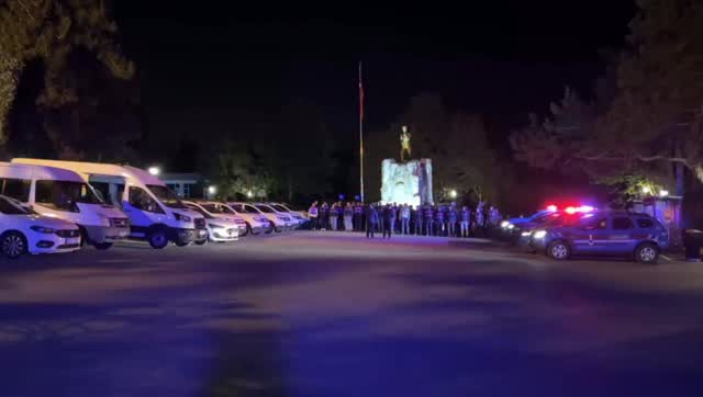 Artvin Merkezli 4 İlde Organize Suç Örgütüne Yönelik Jandarma Operasyonunda 35 Şüpheli Yakalandı