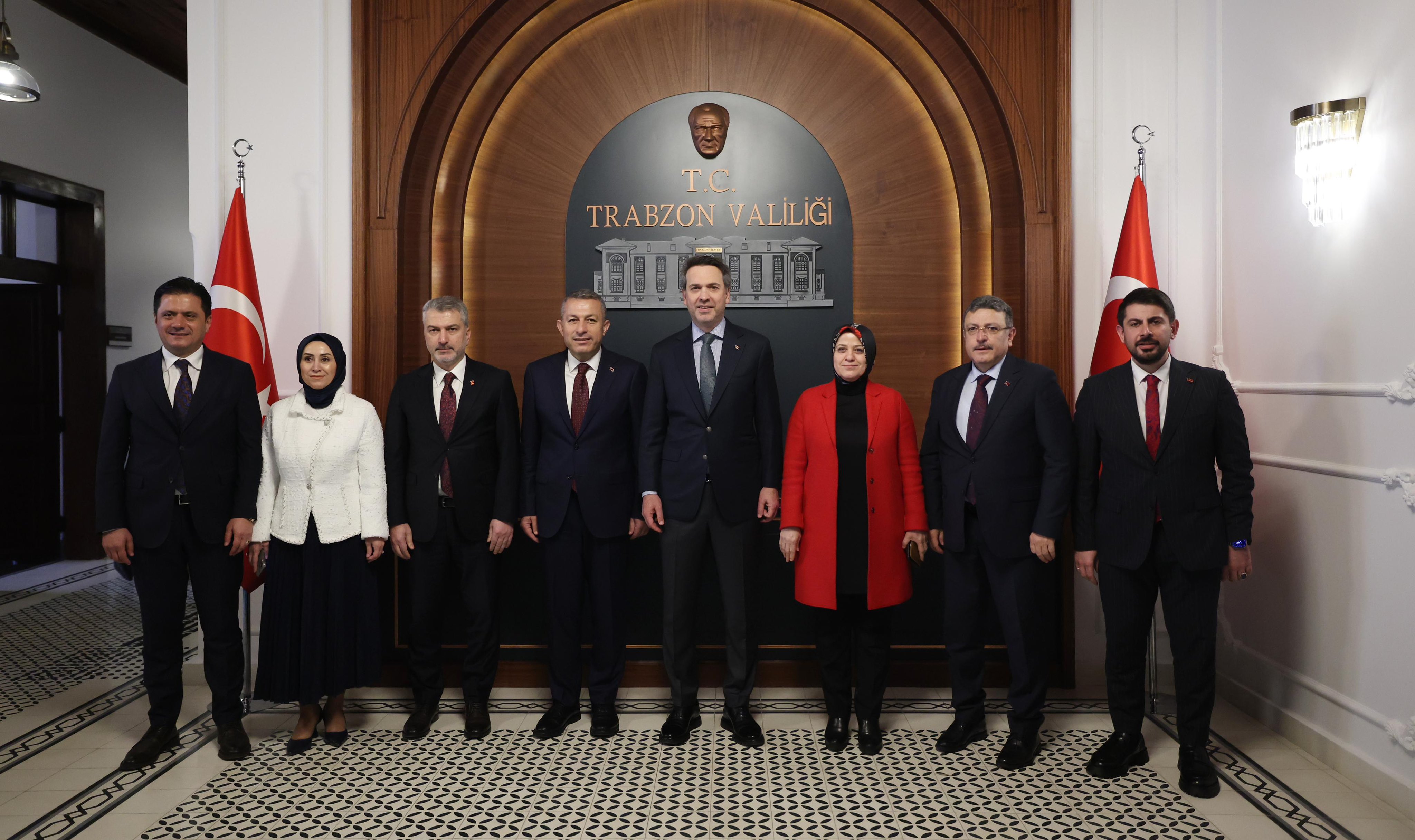 Bakan Bayraktar Trabzon'da