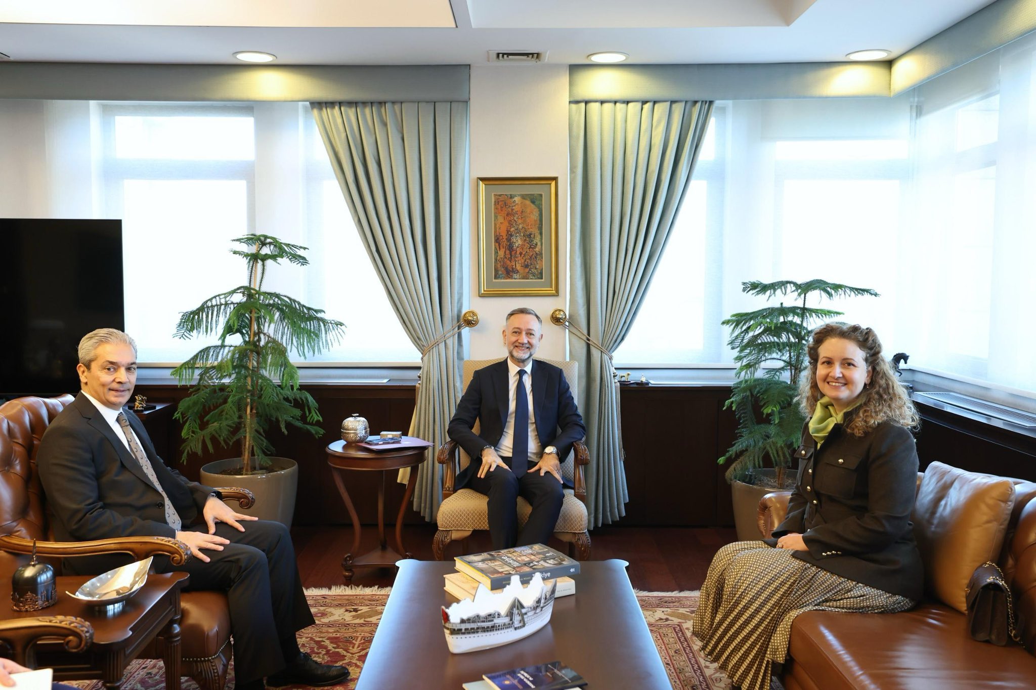 Bakan Yardımcısı Gümrükçü'den Görüşme