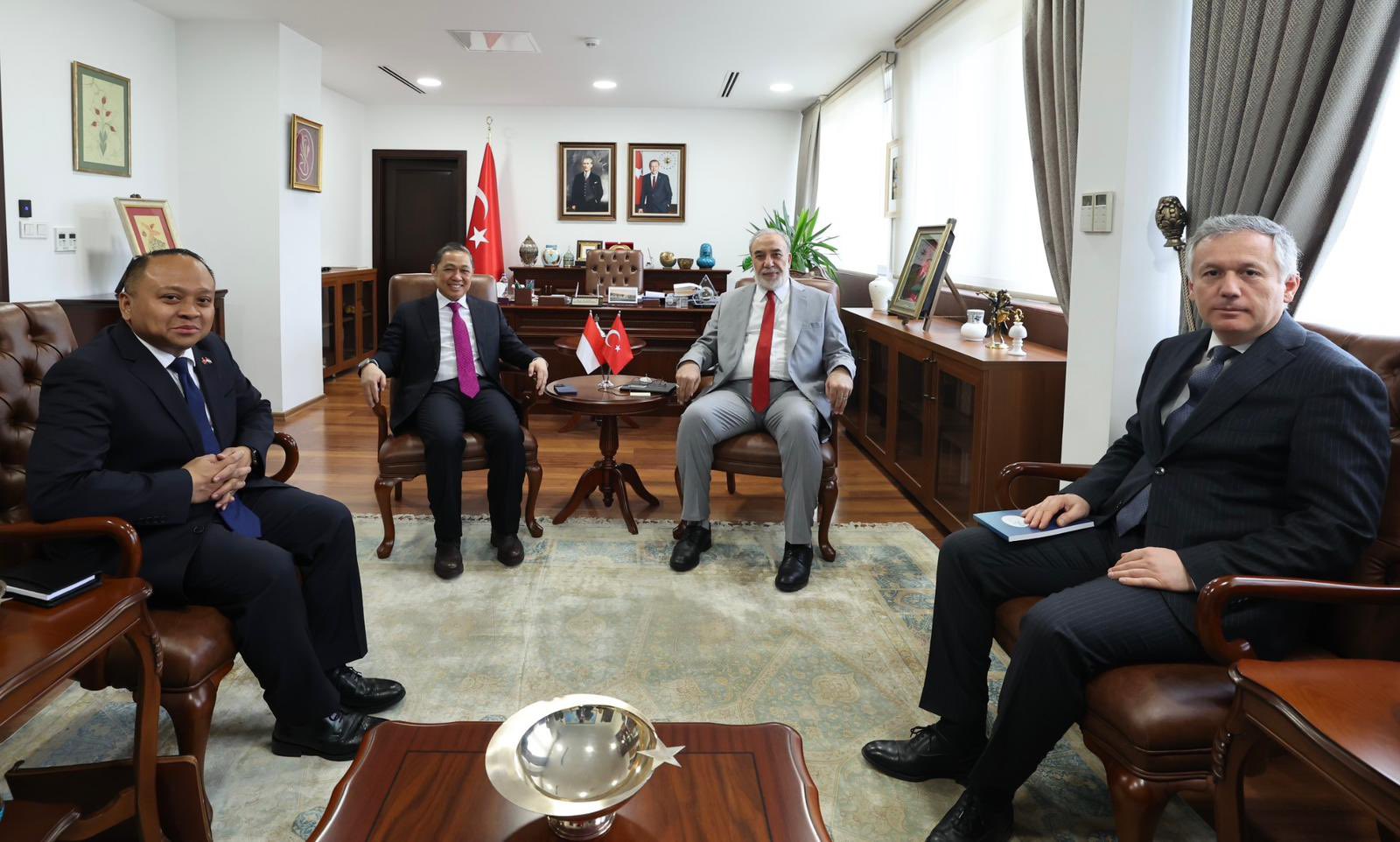 Bakan Yardımcısı Kulaklıkaya'nın Temasları