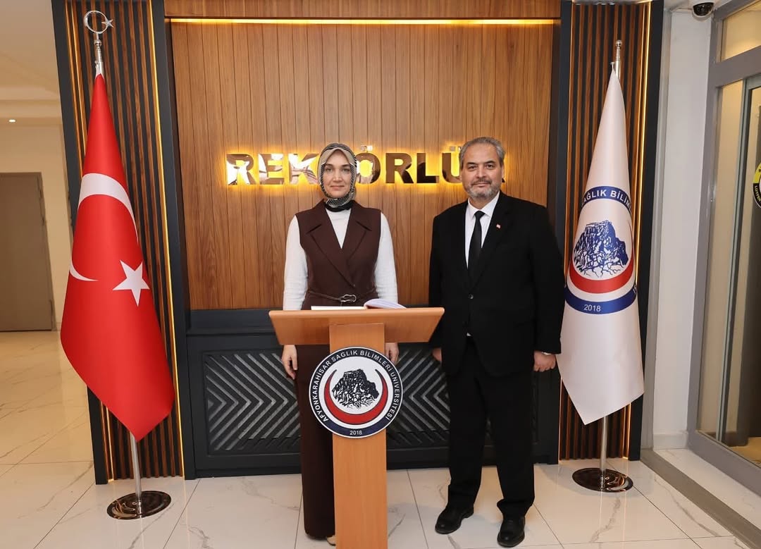 Cumhurbaşkanı Erdoğan'ın Tensipleriyle İçişleri Bakan Yardımcılığı Görevine Atanan Afyonkarahisar Valisi Tebrik Edildi