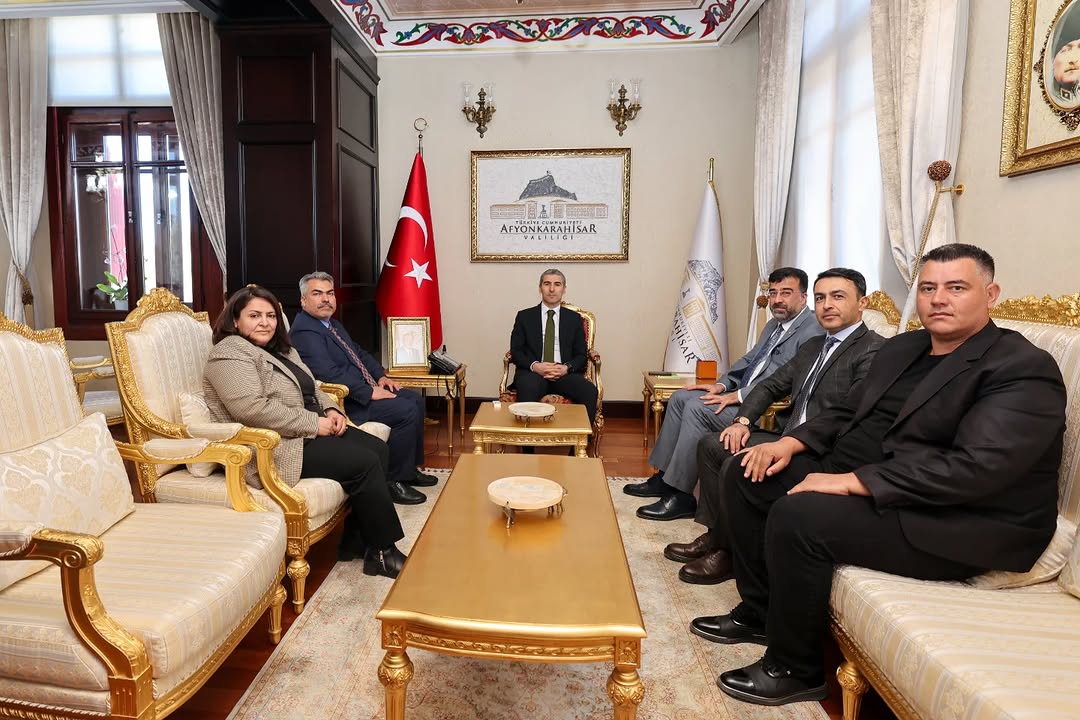 Cumhurbaşkanlığı İletişim Başkanlığı Afyonkarahisar Bölge Müdürü Vali Dr. Naci Aktaş'ı Ziyaret Etti