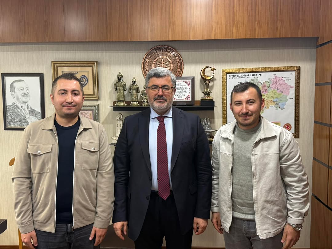 Dinar Postası İmtiyaz Sahibi Mehmet Kandemir ve Kardeşi Ahmet Kandemir'i Gazi Meclisimizde Misafir Ettik