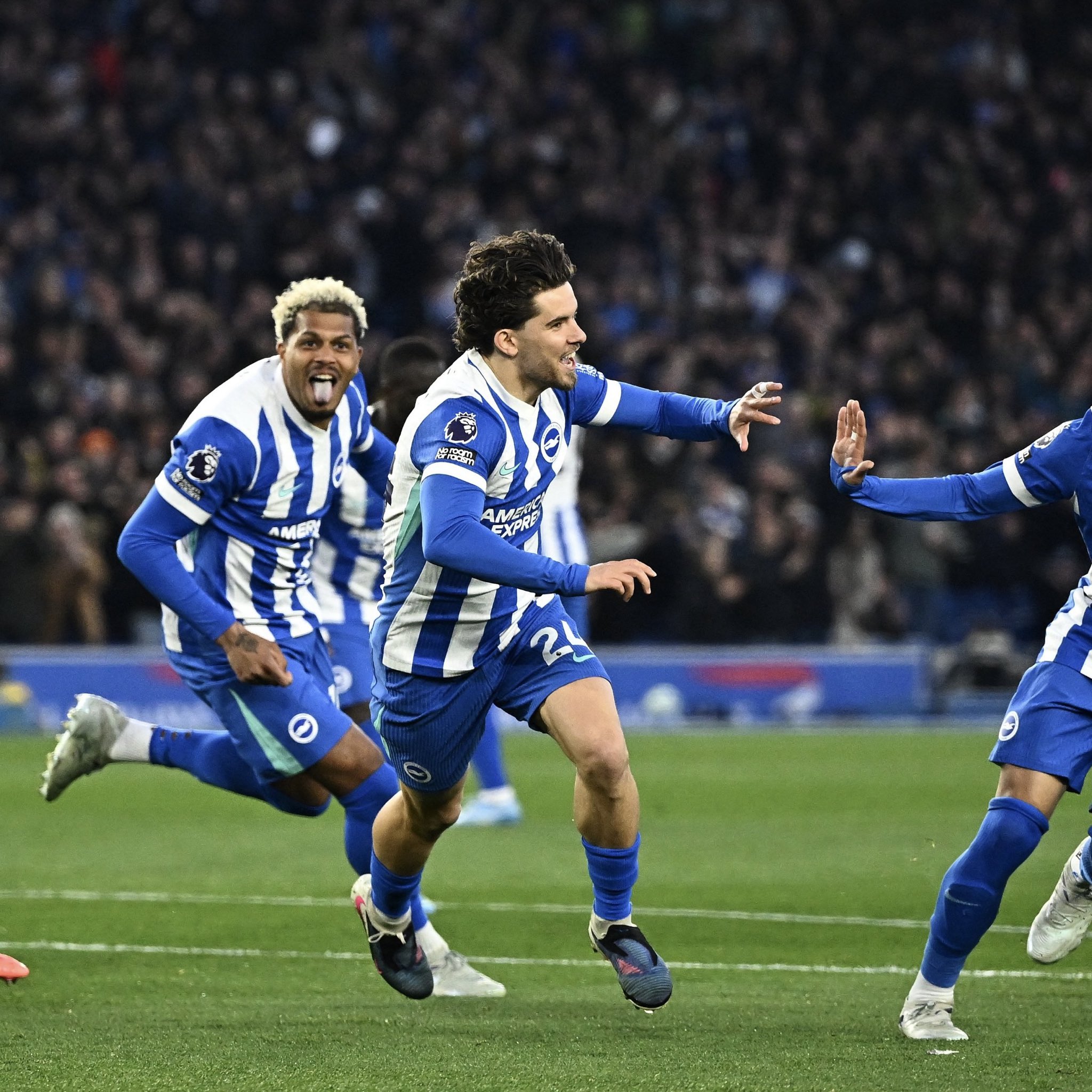 Ferdi Kadıoğlu, Brighton'da gol atarak dikkat çekti