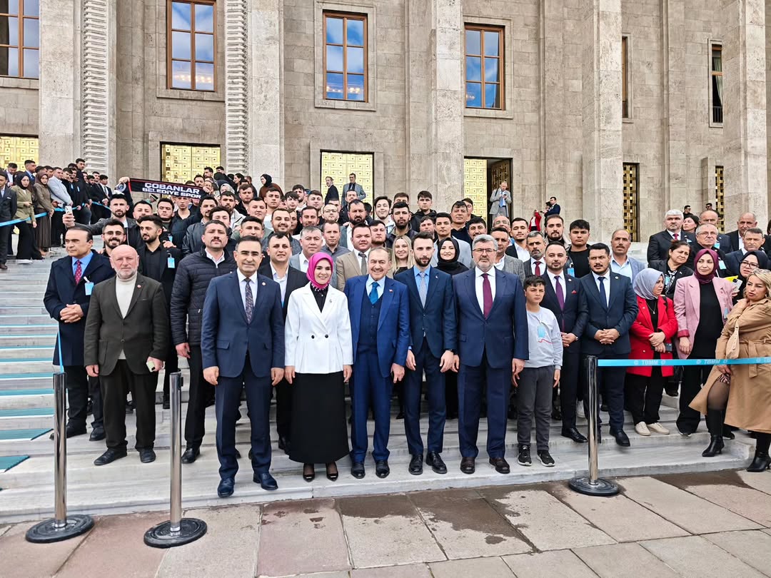 Gençliğin Enerjisi ve Tecrübenin Buluşması: Ak Parti Afyonkarahisar Milletvekili Hasan Arslan'ın Paylaşımı