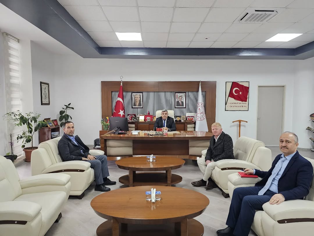 Güney Belde Belediye Başkanı Ali Baran, İl Millî Eğitim Müdürümüz Miraç Sünnetci'yi Ziyaret Etti