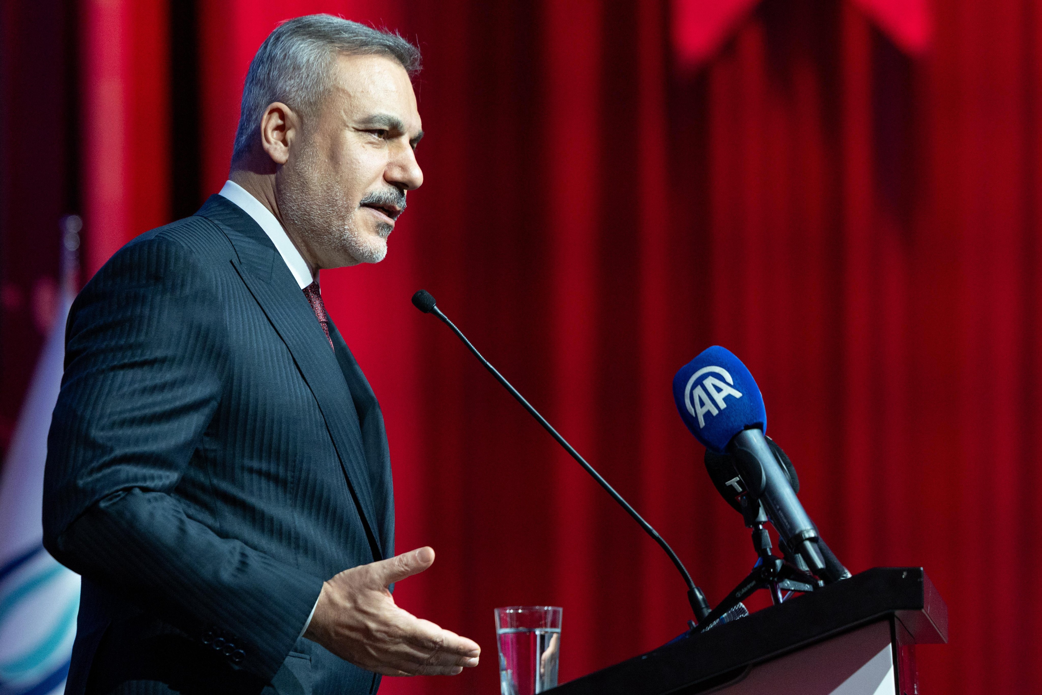 Hakan Fidan, Viyana'da Türk topluluğuyla buluştu