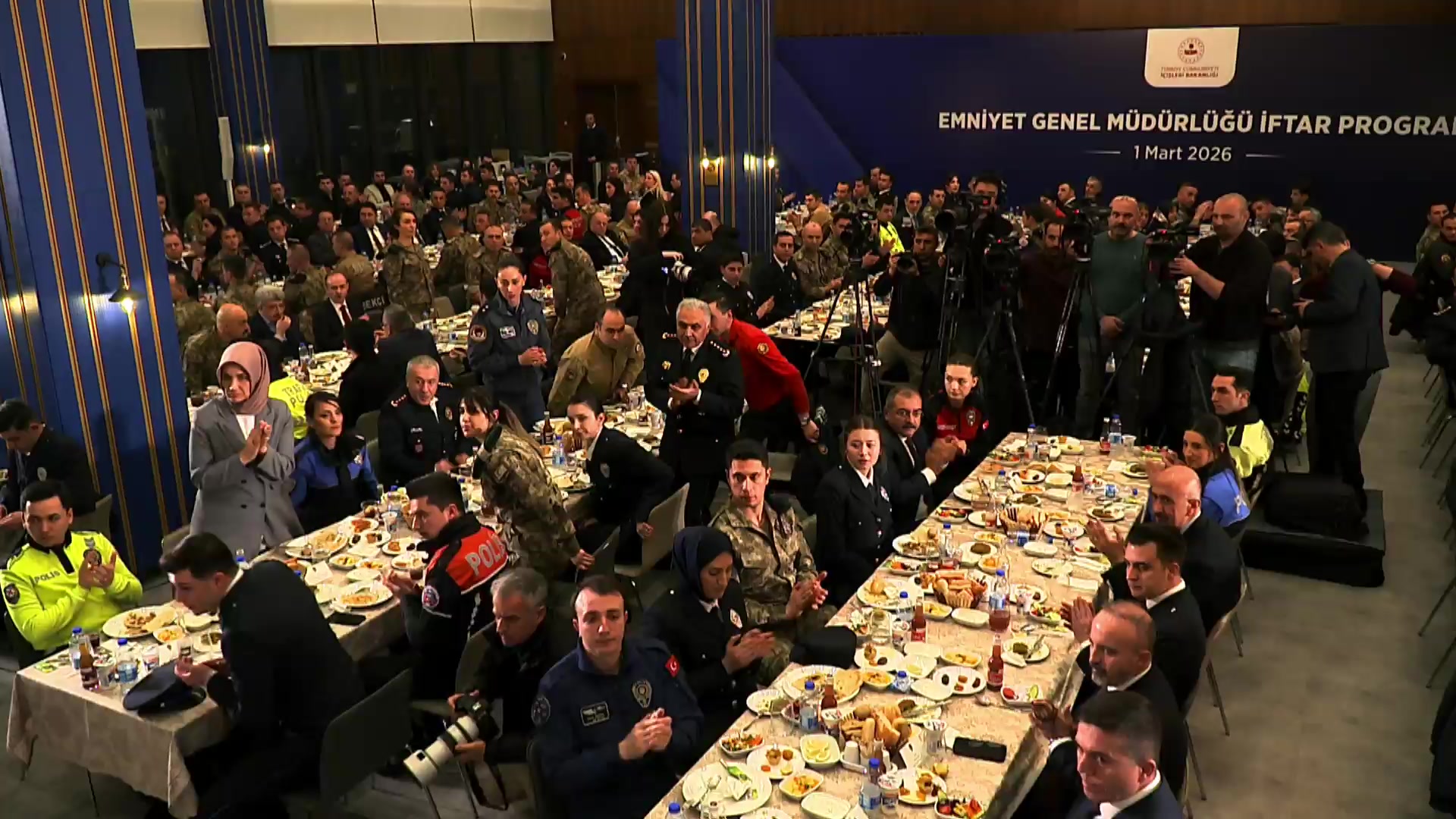 İçişleri Bakanı Mustafa Çiftçi, Emniyet Genel Müdürlüğü Personeliyle İftar Programında Konuşuyor