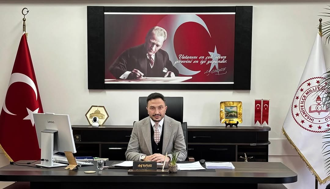 İhsaniye İlçe Millî Eğitim Müdürü Arif Kavas'tan İkinci Dönem Mesajı