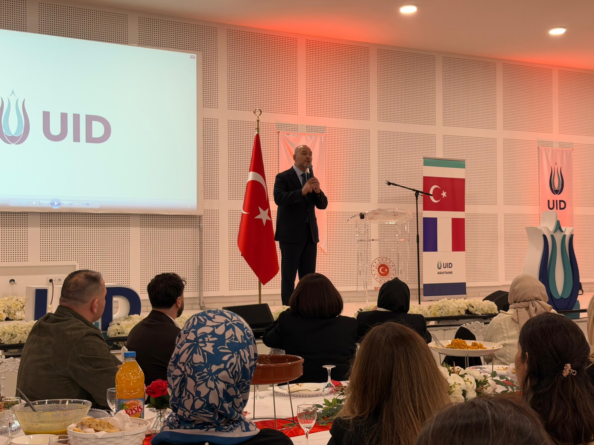 İnsanlık İçin Yeniden Uyanış Çağrısı