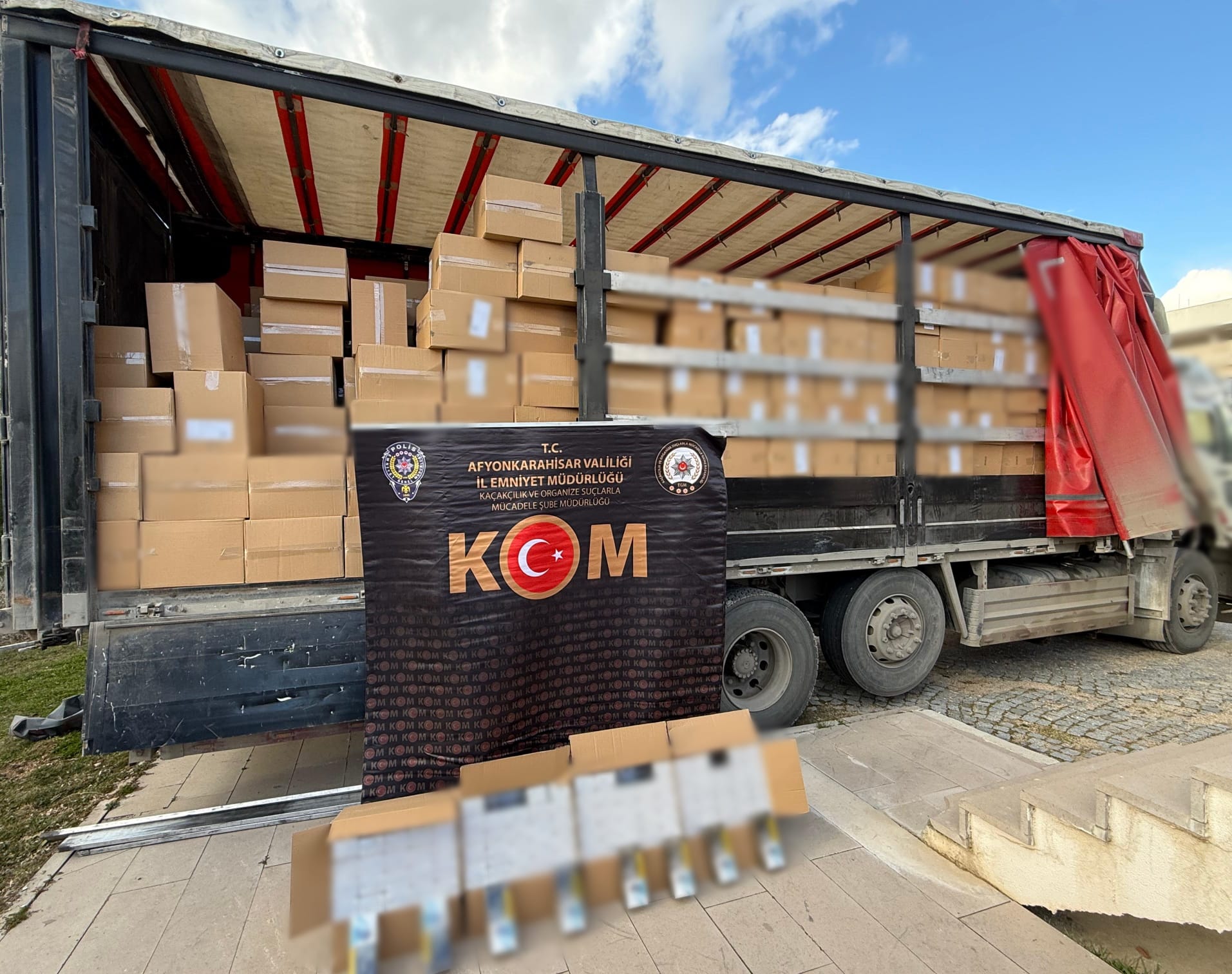 Milyonlarca Sahte Makaron Ele Geçirildi