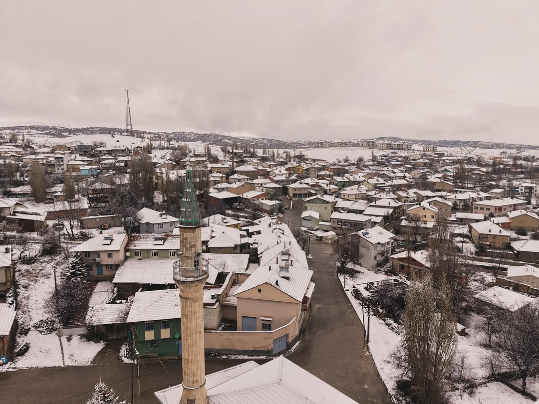 Oruç, oruçluya yakışmayan şeylerle zedelenmedikçe (tutan için) bir kalkandır.