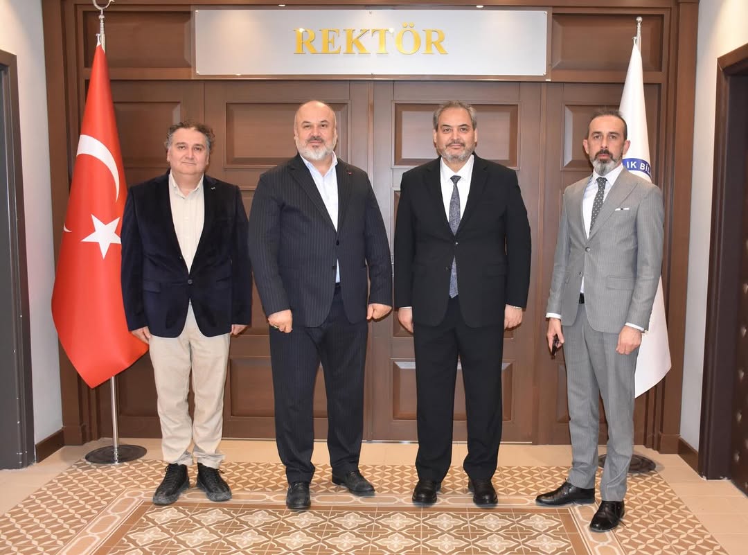 Rektörümüz Prof. Dr. Adem Aslan, Cihannüma Dayanışma ve İş Birliği Derneği Afyonkarahisar İl Temsilcisi Dr. Yusuf Gökçe'yi Konuk Etti