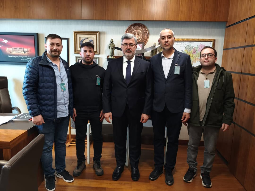 Sağlık-Sen Afyonkarahisar AFSÜ Üniversite Şube Başkanı Halil Abdulhakim Eyinç Gazi Meclisinde Sendika Yetkililerini Ağırladı