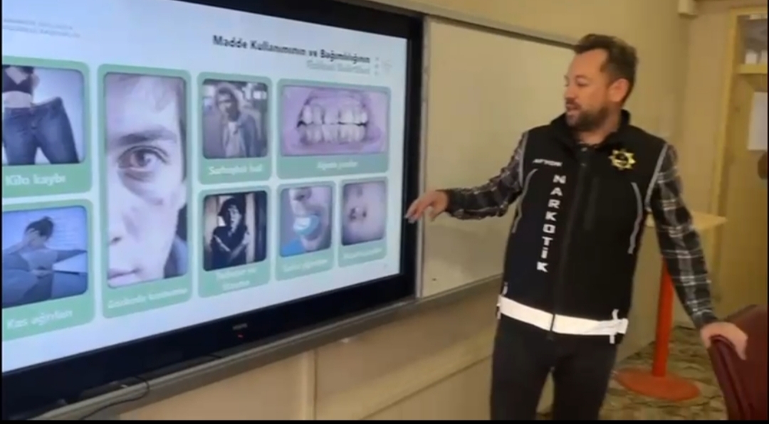 Sandıklı’da Narko-Rehber Etkinliği Düzenlendi