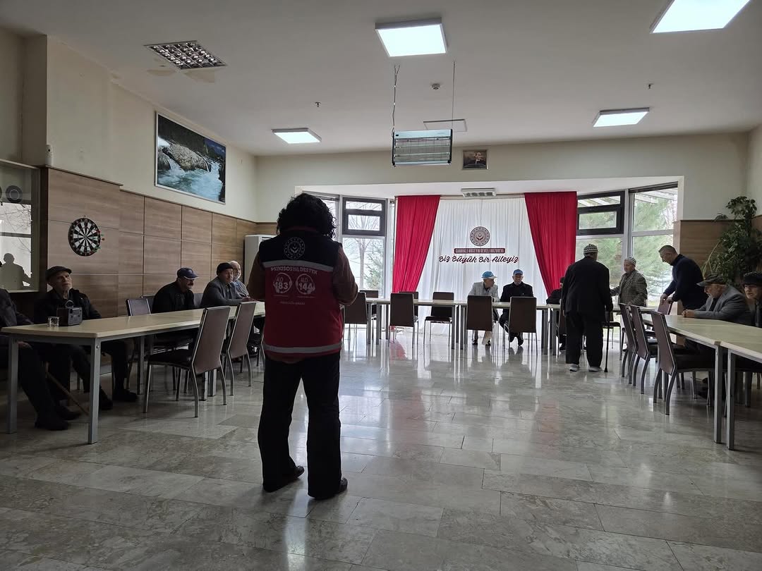 Sandıklı Hüseyin Develi Huzurevinde Yaşlılara Sağlık Okuryazarlığı Eğitimi Verildi
