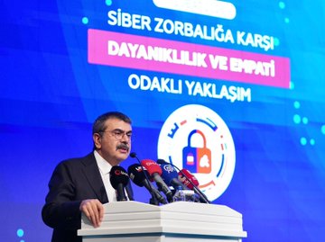 Siber Zorbalığa Karşı Çalıştay