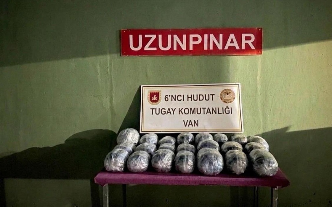 Sınırda uyuşturucu operasyonu: 29 kg madde ele geçirildi