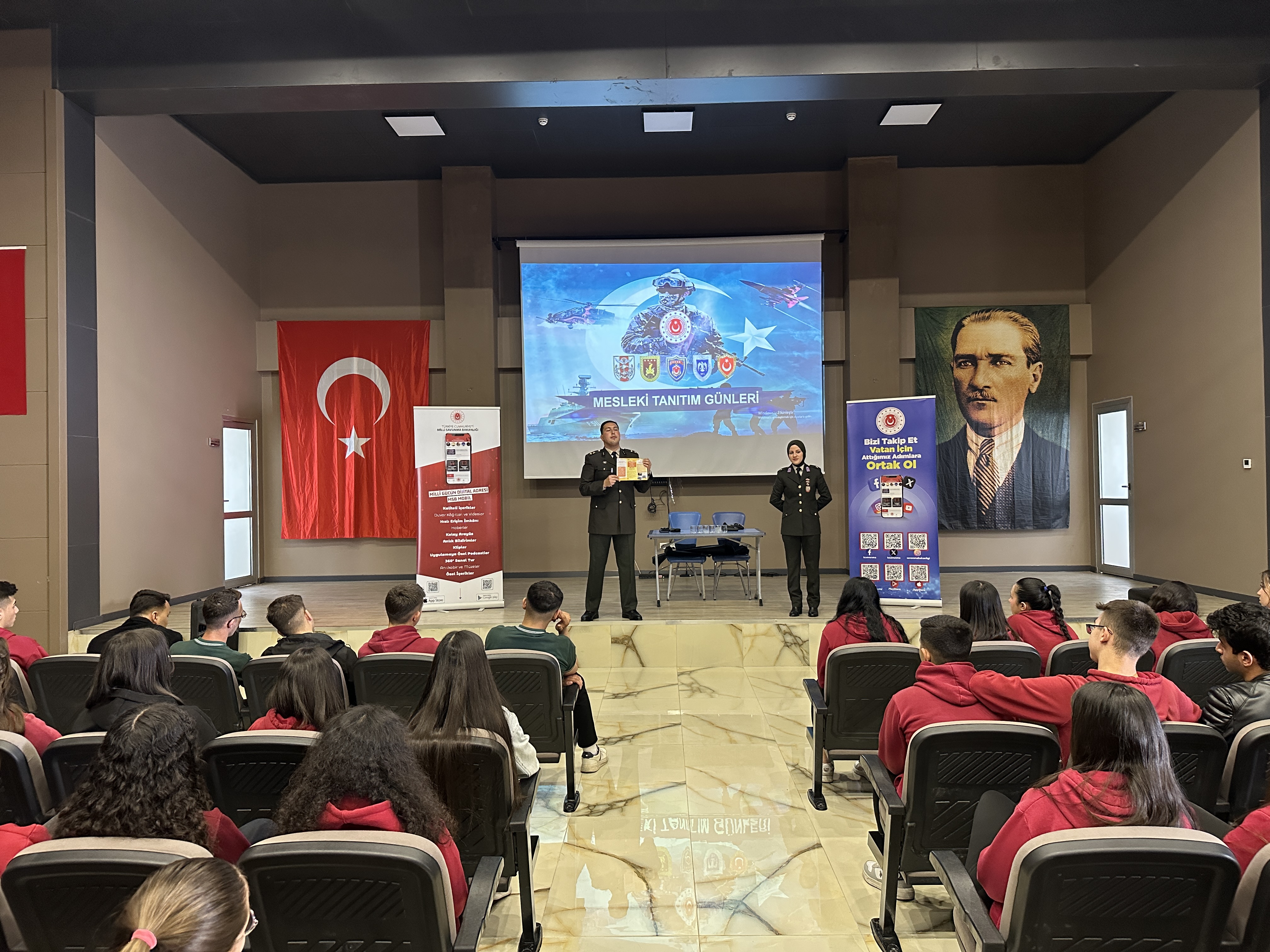 Türk Silahlı Kuvvetleri, gençlerle buluşuyor