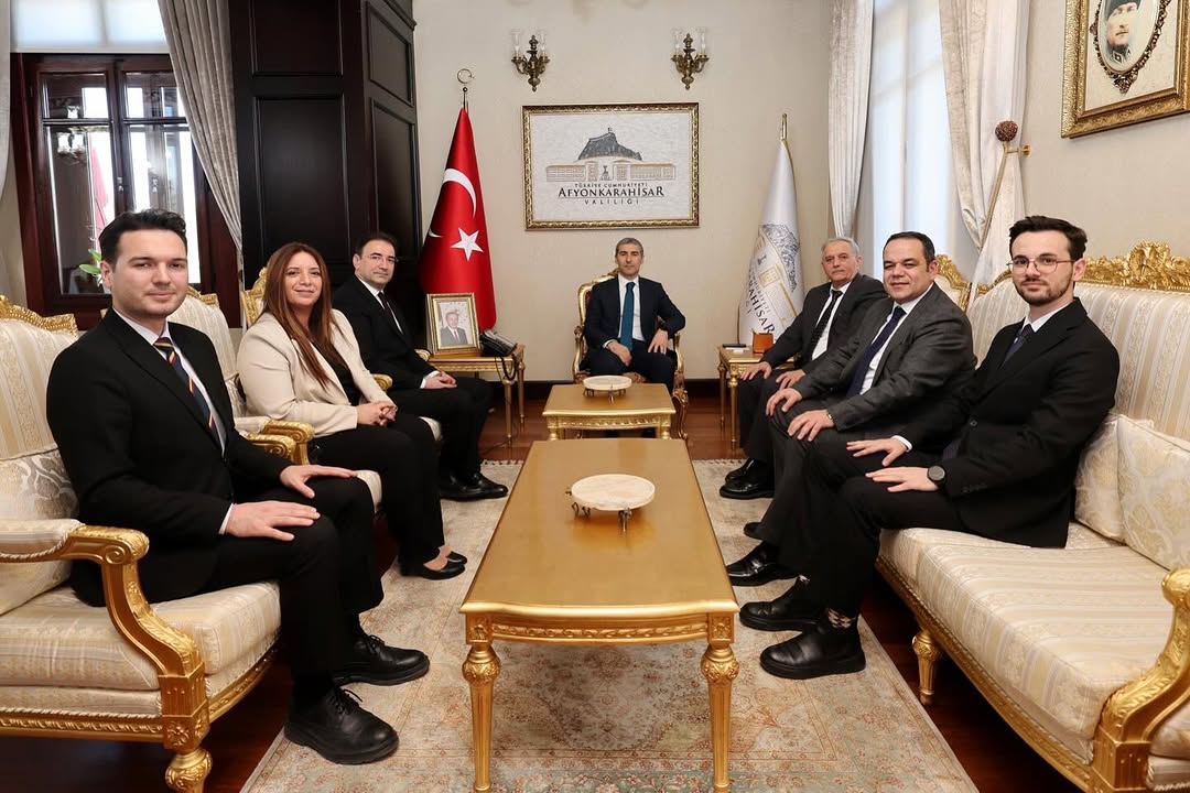 TV3 Yönetim Kurulu Başkanı Bekir Yeşilay, Vali Dr. Naci Aktaş'ı Ziyaret Etti