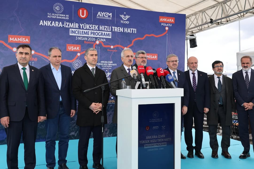 Ulaştırma ve Altyapı Bakanı ve Vali Afyonkarahisar'da Yüksek Hızlı Tren Projesini İnceliyor
