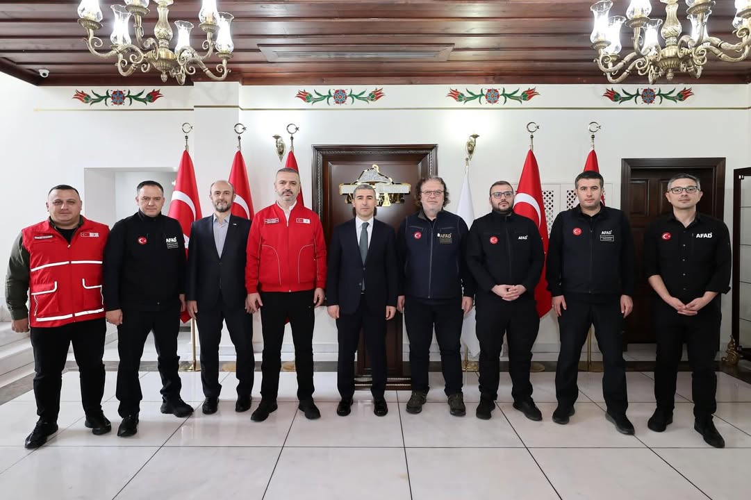 Vali Dr. Naci Aktaş, AFAD Başkan Yardımcısı ve Diğer Yetkilileri Kabul Etti