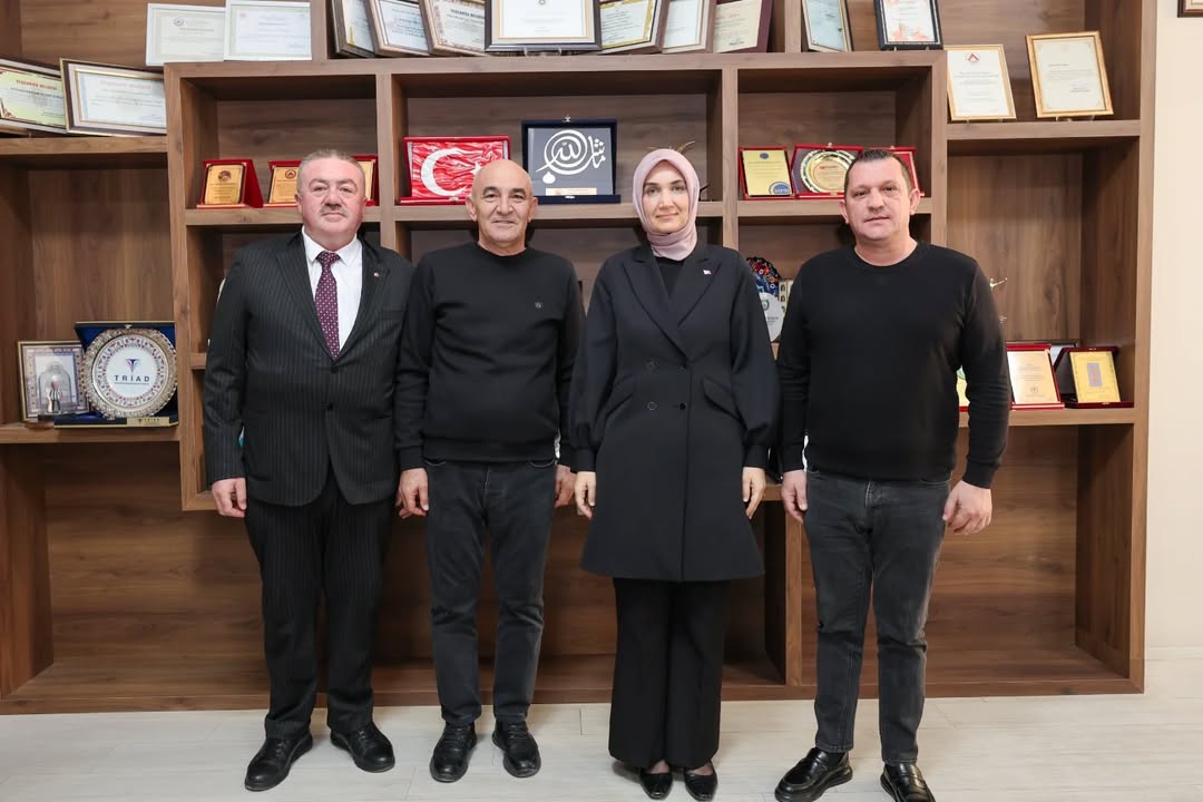 Vali Kübra Güran Yiğitbaşı Afyonkarahisar Ticaret Borsası'na Veda Ziyareti Gerçekleştirdi