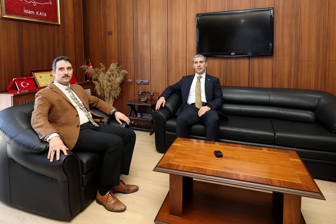 Valimiz Dr. Naci Aktaş, Afyonkarahisar İdare Mahkemesi Başkanı İslam Kaya’ya İade-i Ziyarette Bulundu