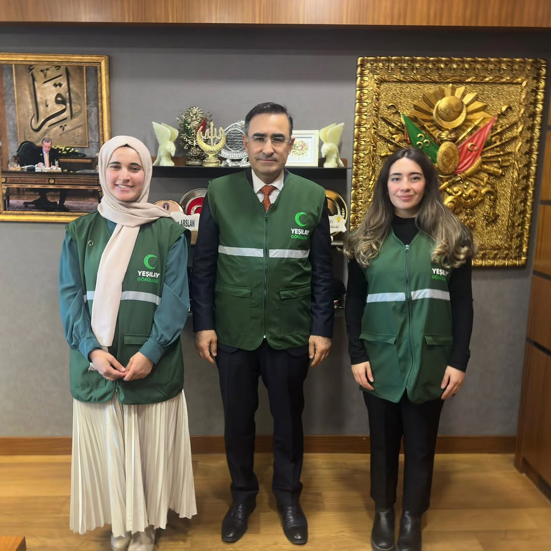 Yeşilay Gönüllüleri Gazi Meclisi'nde Ağırlandı