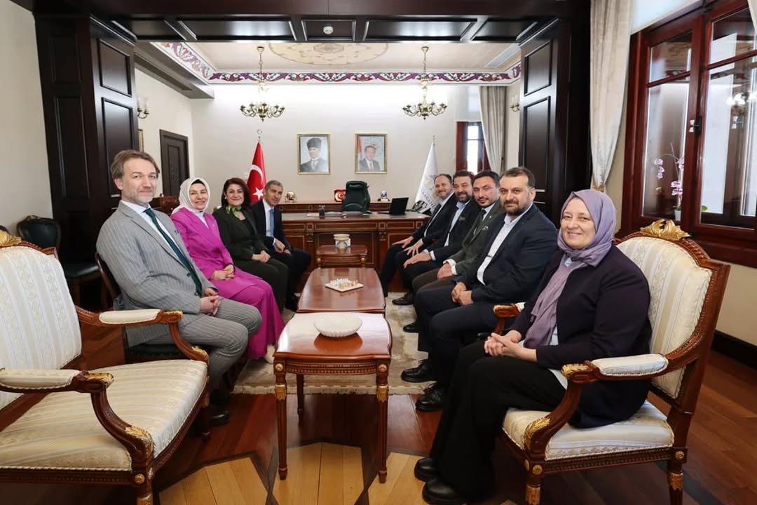 Yeşilay Haftası Buluşması kapsamında Afyonkarahisar’da bulunan Yeşilay Genel Başkanı Doç. Dr. Mehmet Dinç Ziyarette Bulundu
