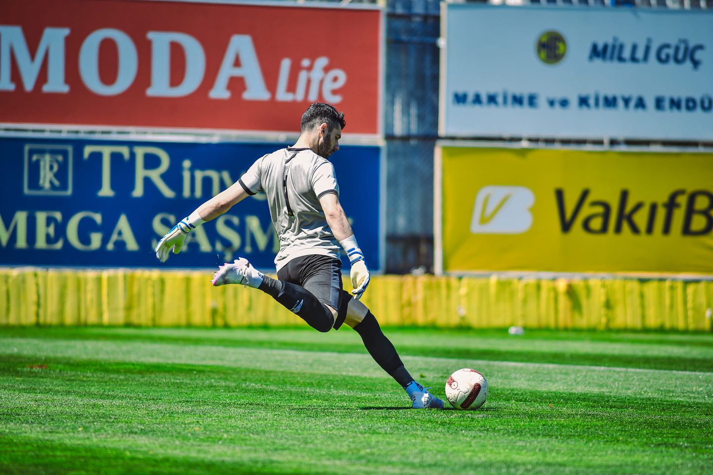 Ankaragücü, Gaziantep FK maçı öncesi gençlerle hazırlandı