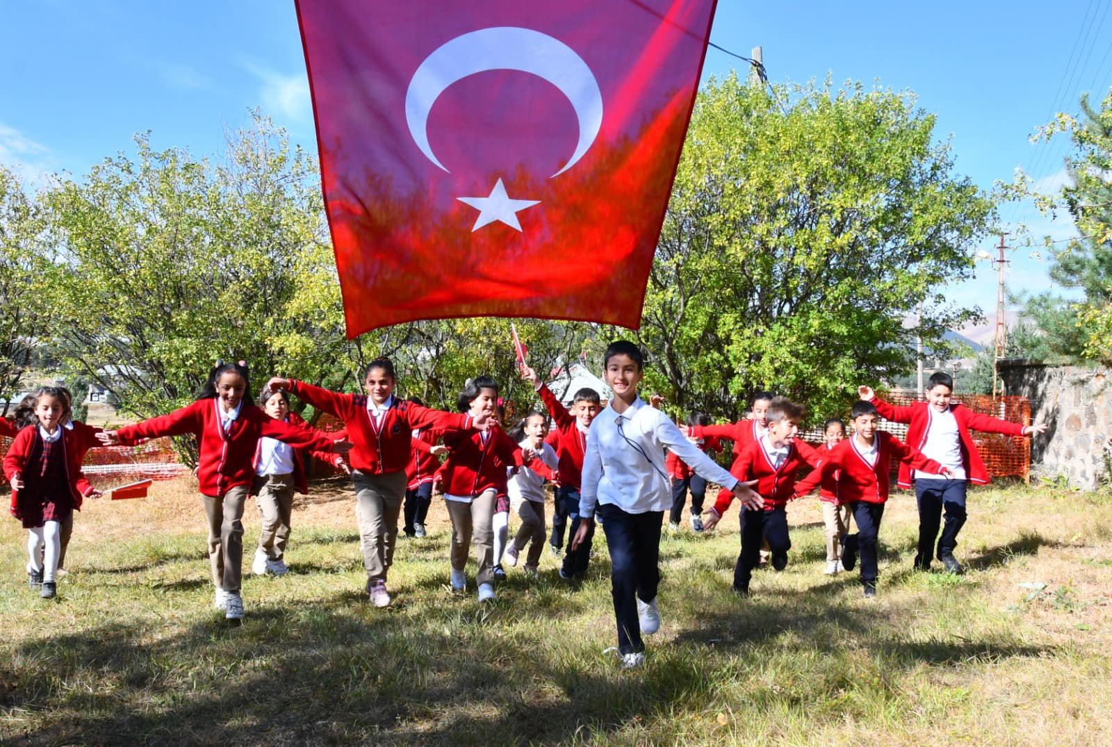 Millî Eğitim Bakanlığı, 23 Nisan'ı coşkuyla kutlayacak!