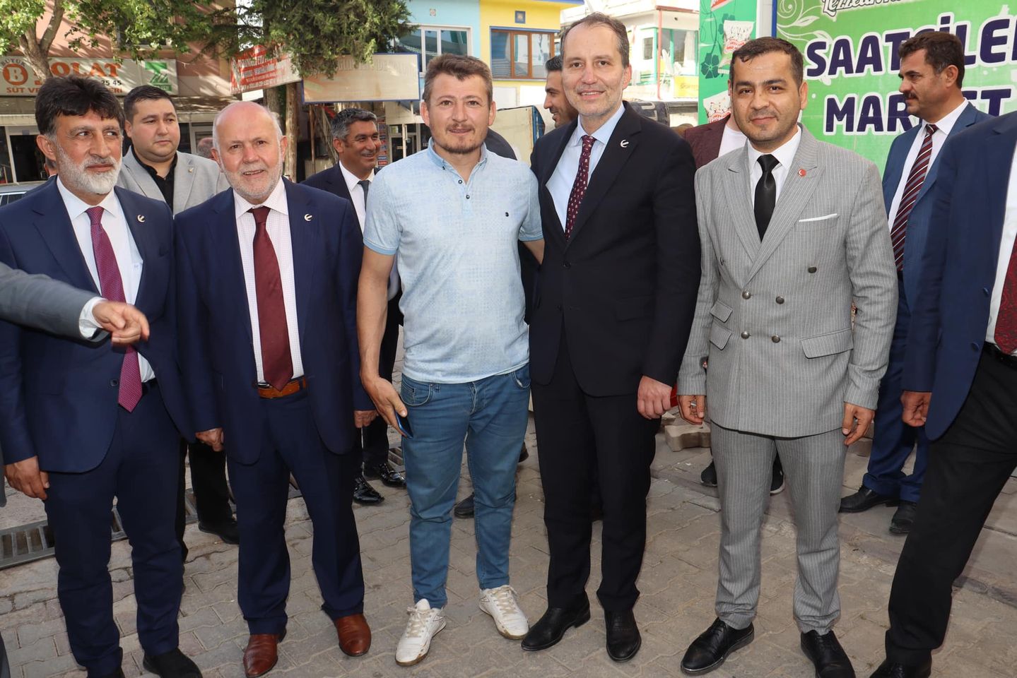 Yeniden Refah Partisi Yerel Seçimlerde Kadınhanı'ndaki Başarısını Kutladı