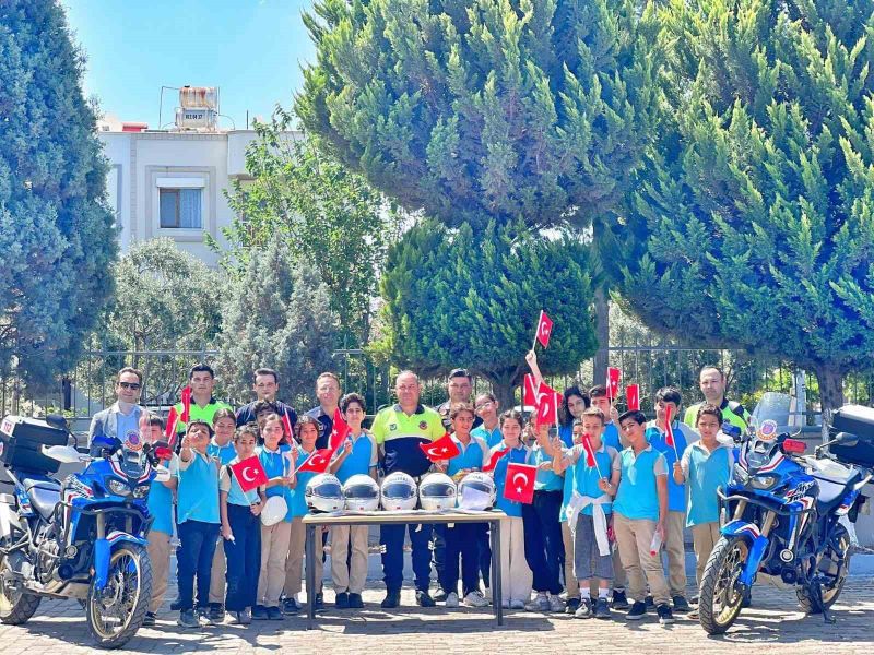 Aydın İl Jandarma Komutanlığı Öğrencilere Ziyaret Düzenledi