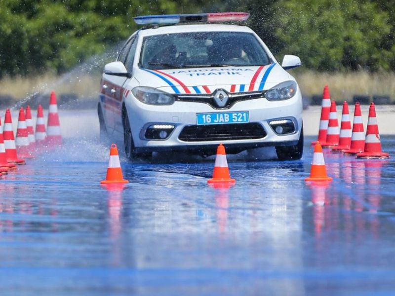 Türkiye'nin off-road branşındaki ilk sporcuları Jandarma Genel Komutanlığı ile buluştu