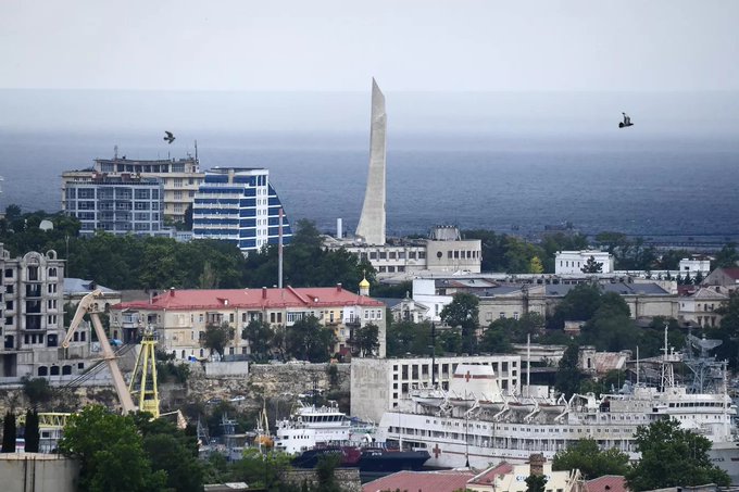 Ukrayna Ordusu Sivastopol'daki Halk Plajını Hedef Aldı